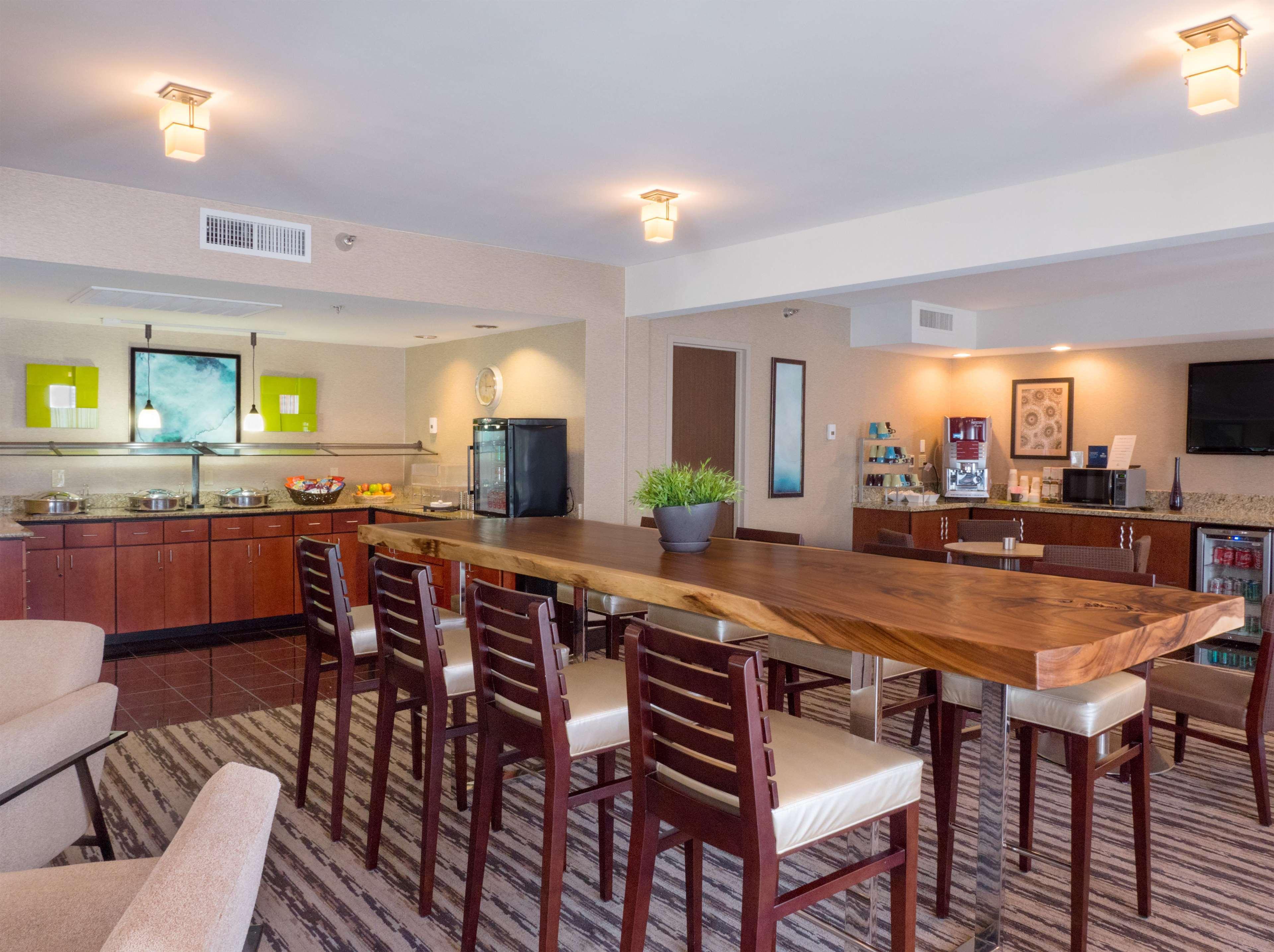 Hilton Phoenix Airport Екстер'єр фото