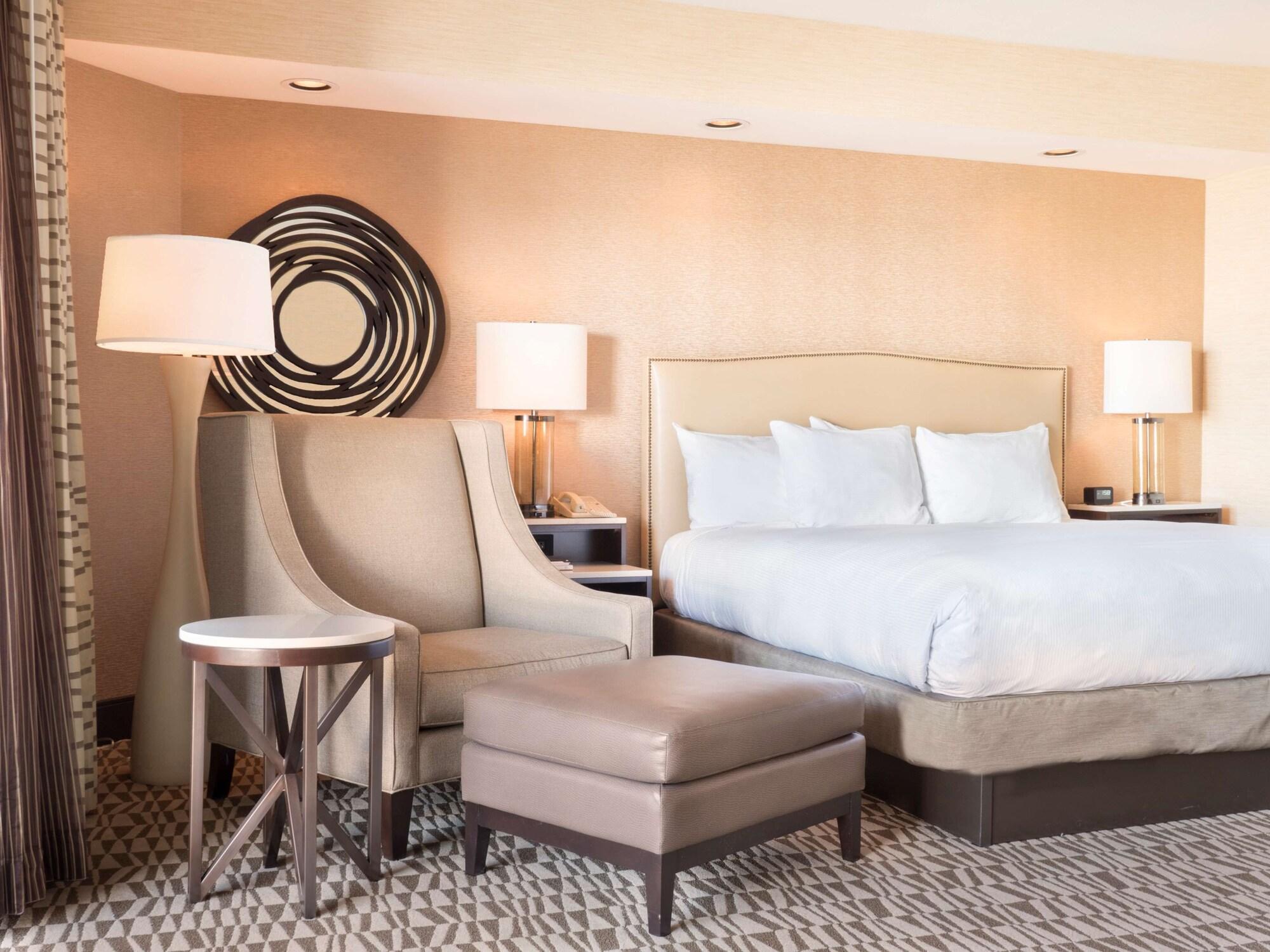 Hilton Phoenix Airport Екстер'єр фото
