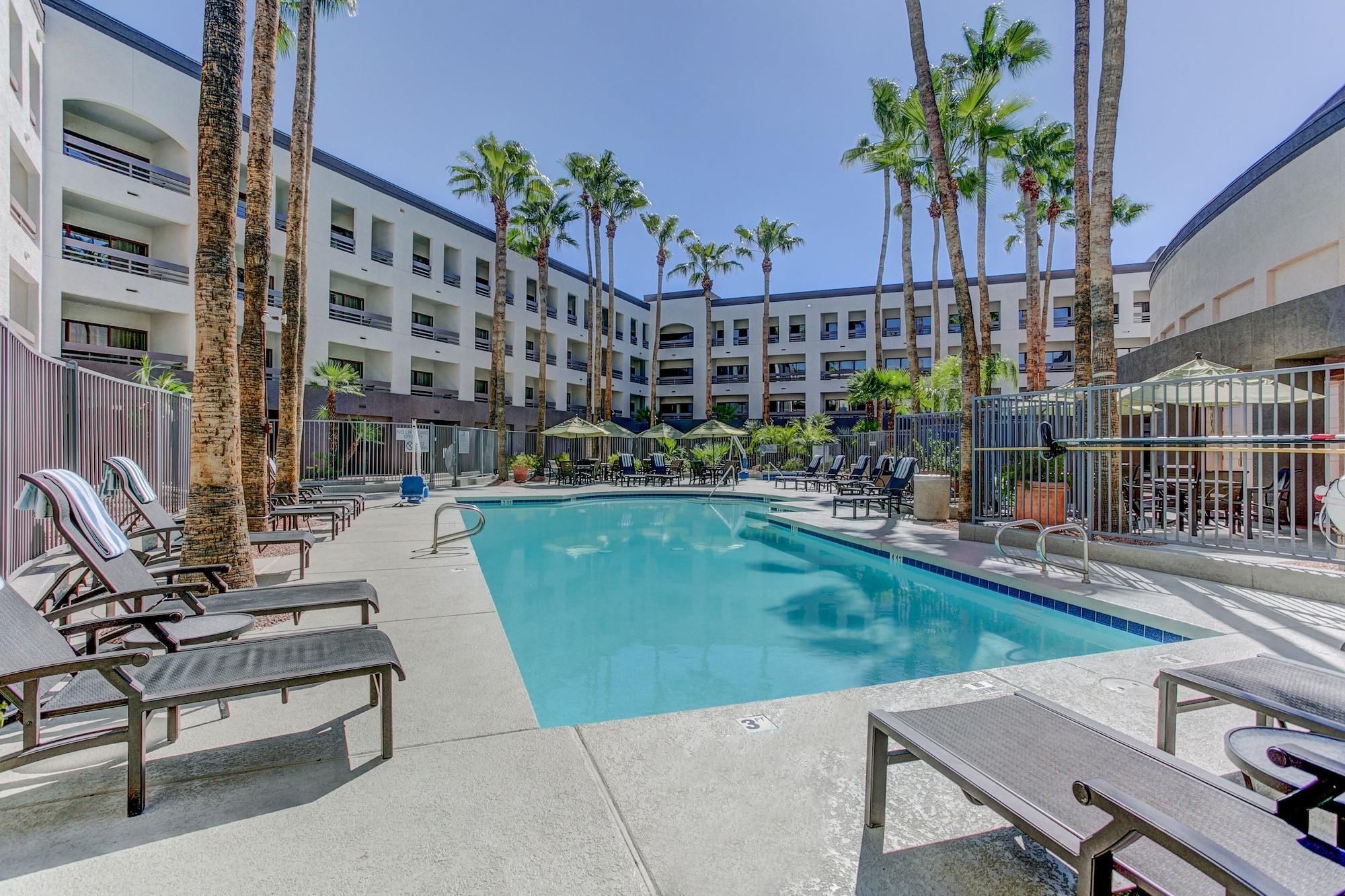 Hilton Phoenix Airport Екстер'єр фото