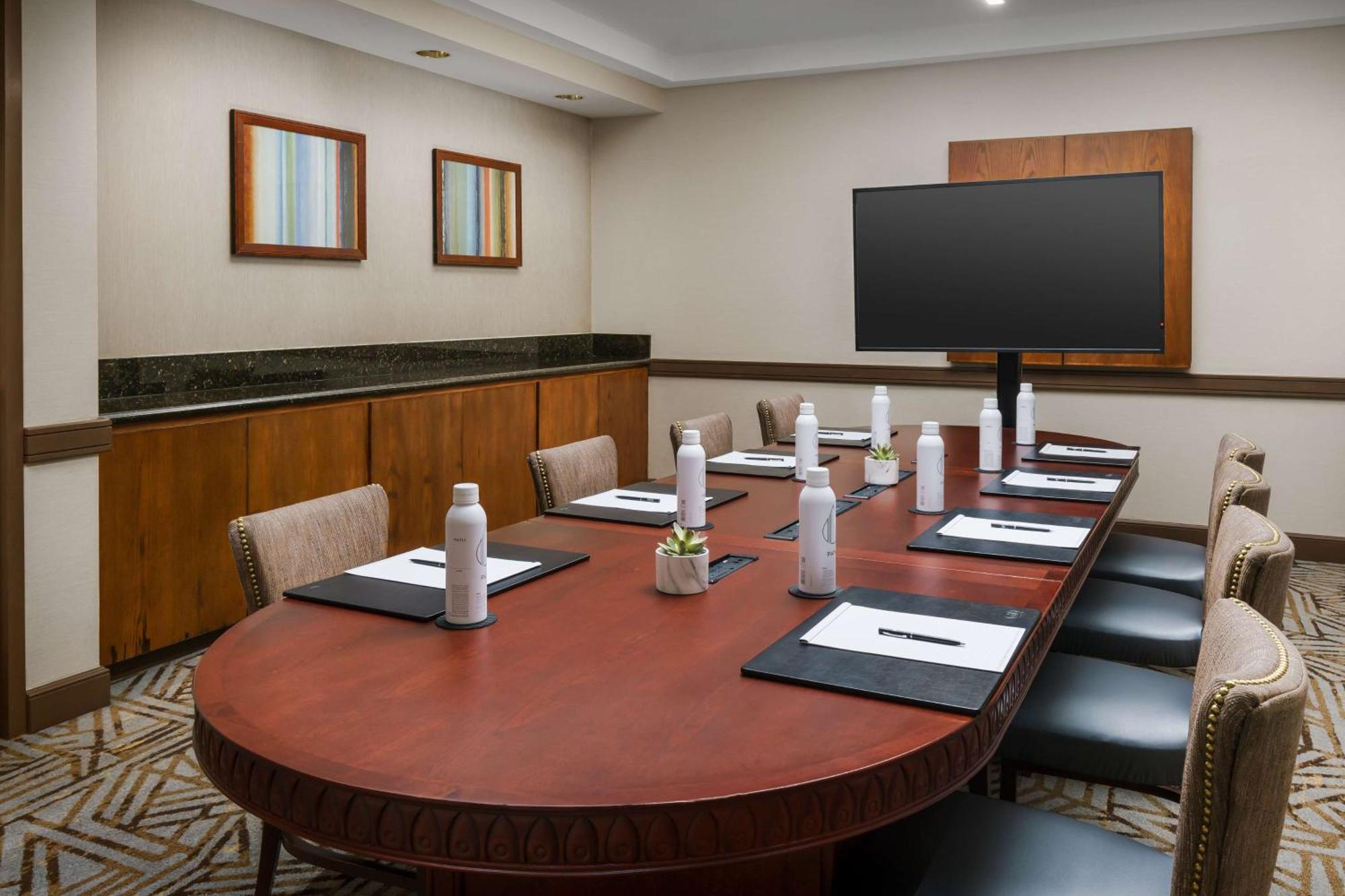 Hilton Phoenix Airport Екстер'єр фото