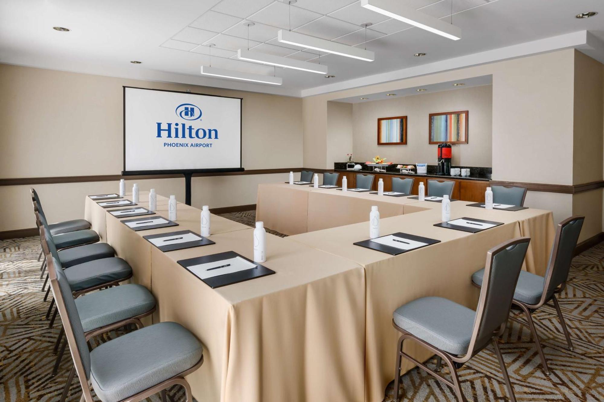 Hilton Phoenix Airport Екстер'єр фото