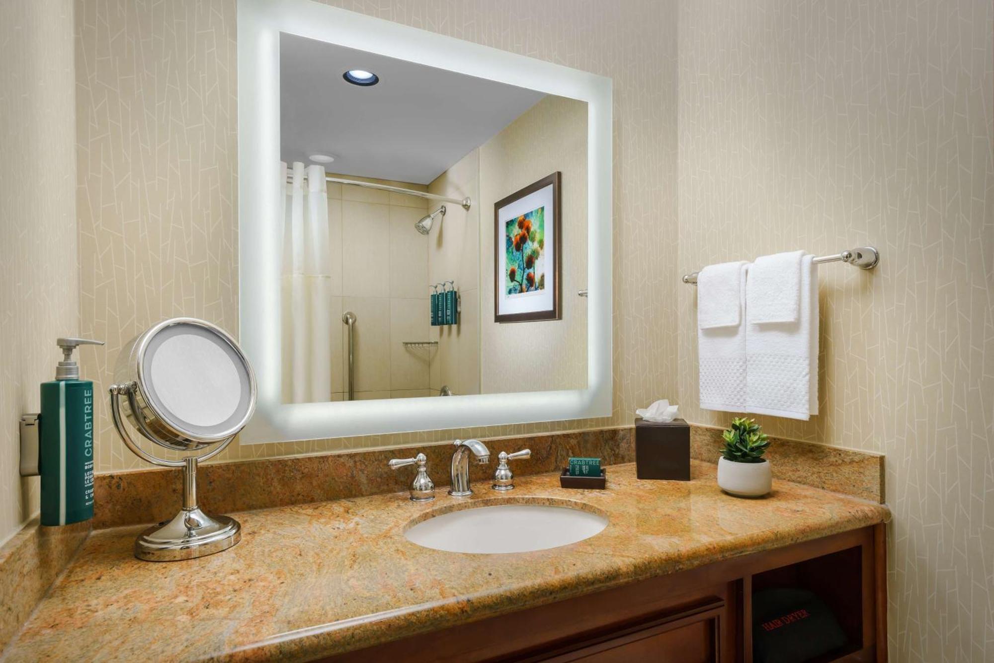 Hilton Phoenix Airport Екстер'єр фото